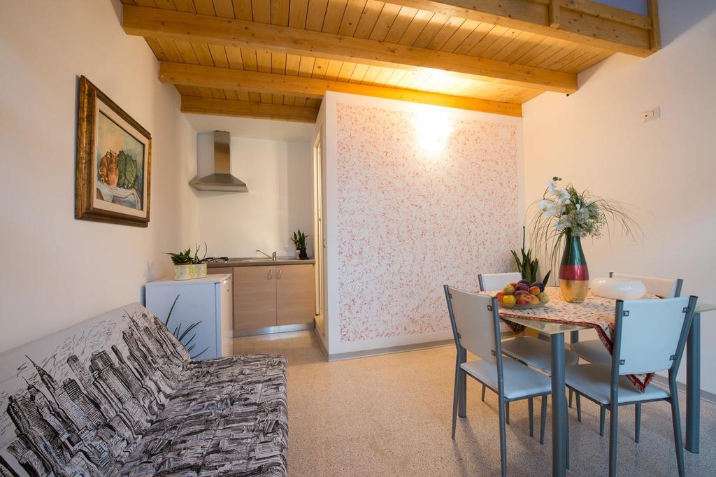 Raffaela Casa Vacanze Aradeo Esterno foto